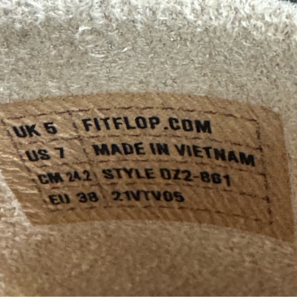 Fit Flop Women’s Chrissie Pom Pom Slippers - Picture 12 of 15